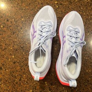 Asics Superblast 2 - UNISEX size 10. Perfect condition . Worn once